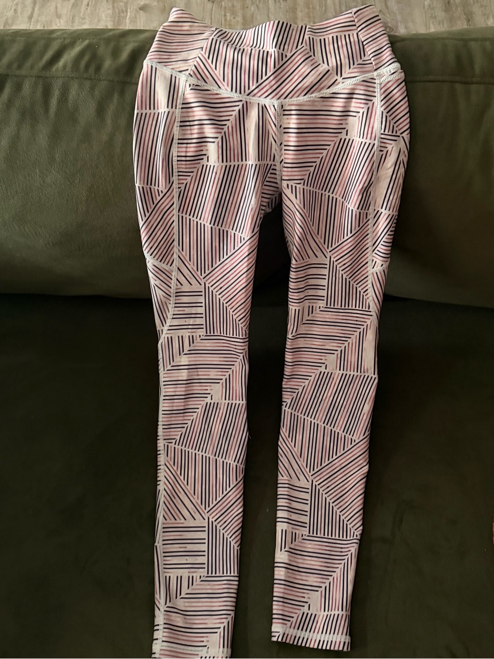 Calia - Women’s Pink Geometric Active Leggings